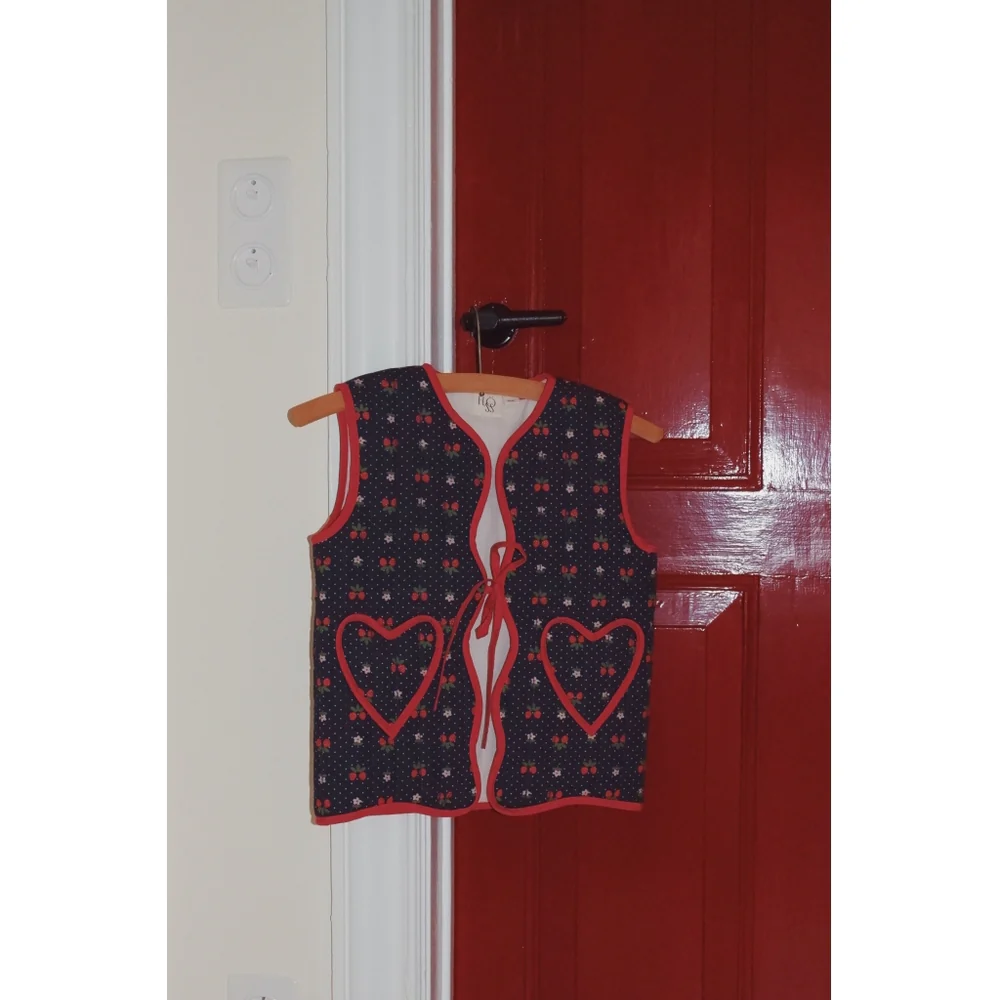 Sofia Vest – Navy Space Berry